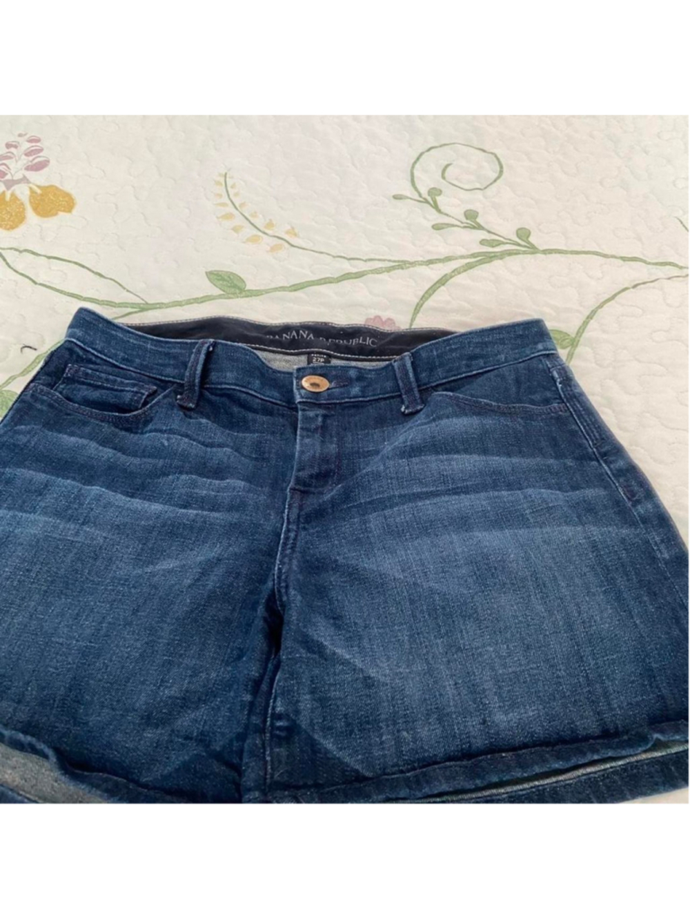 Banana Republic navy blue denim shorts Size 27 #denim #summer
